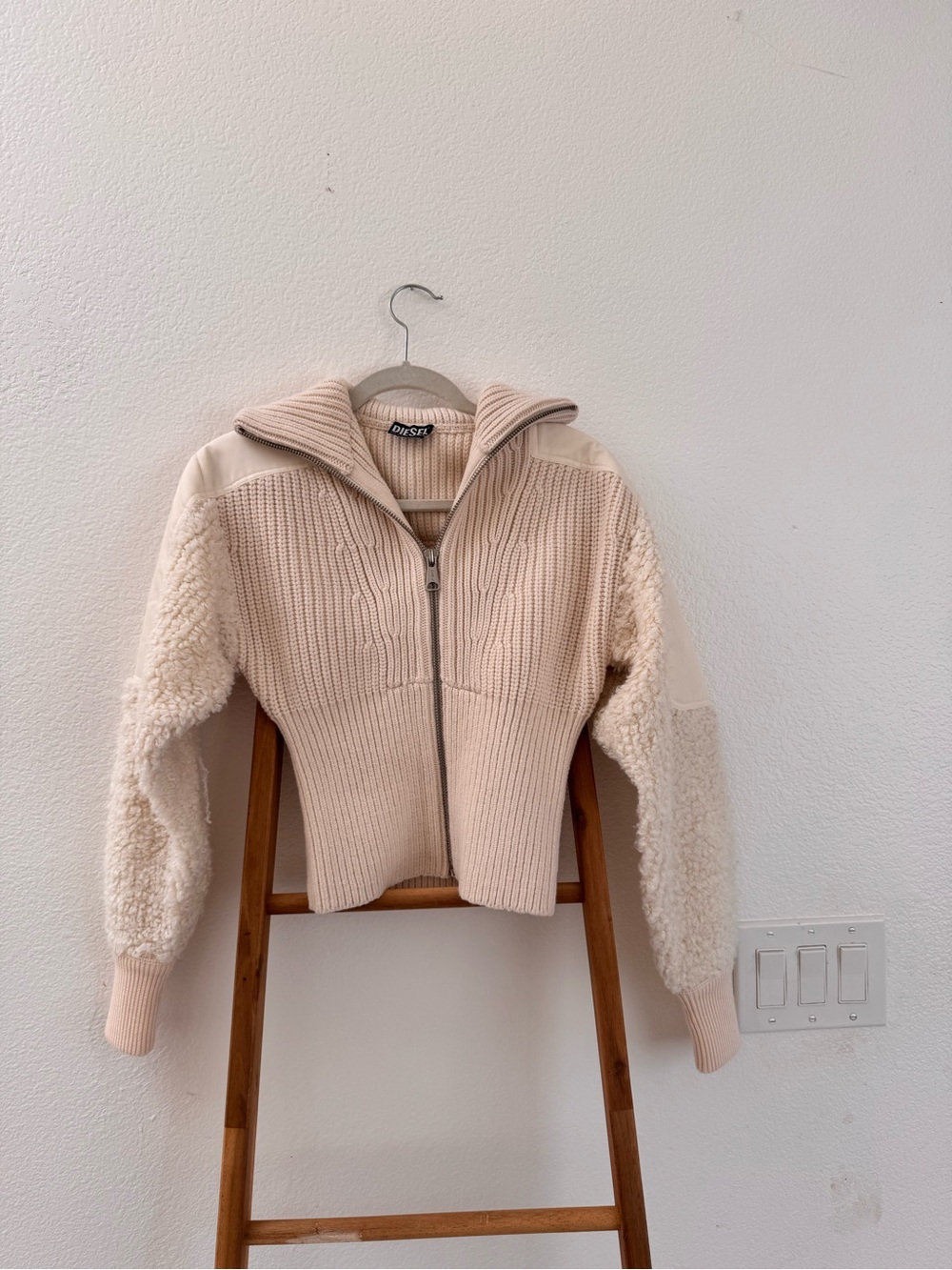 Diesel Vintage Y2 Ribbed Textured Zip-Up Wool Cardigan with Sherpa Sleeves